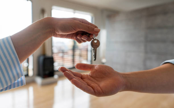 Working With Mortgage Brokers to Streamline Your Property Loan Process
